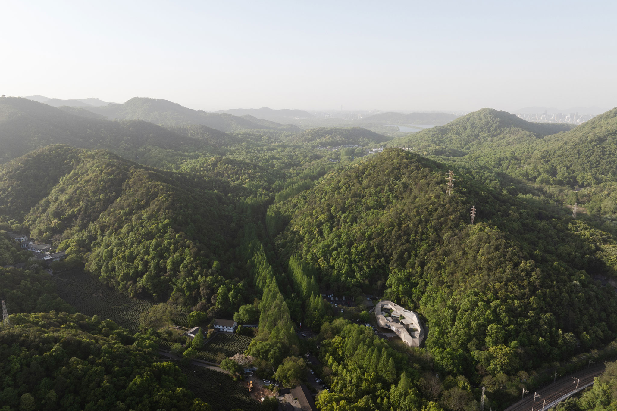 Xiao Feng Art Museum by ZAO / standardarchitecture. Photography by Dong image