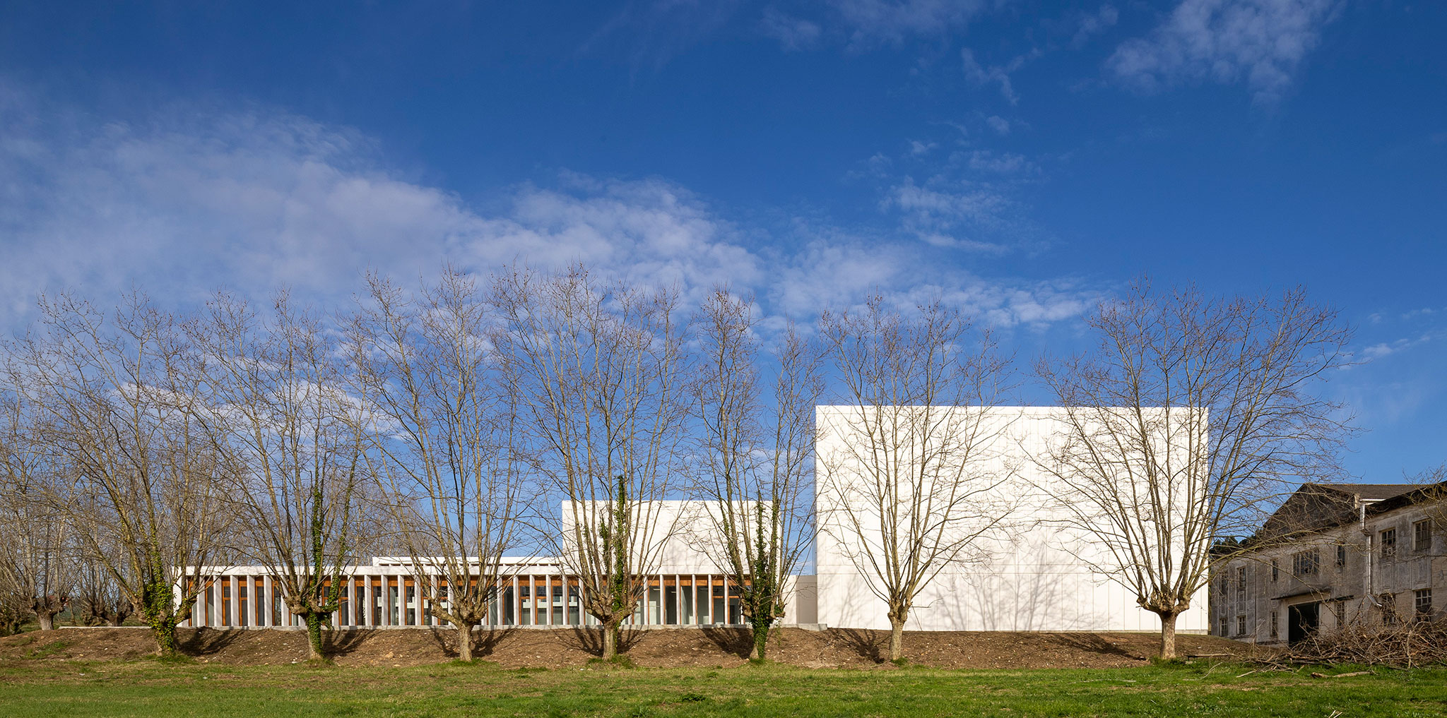 Plató Virtual por Díaz y Díaz Arquitectos + José Deus Bouzón. Fotografía por Juan Rodríguez.