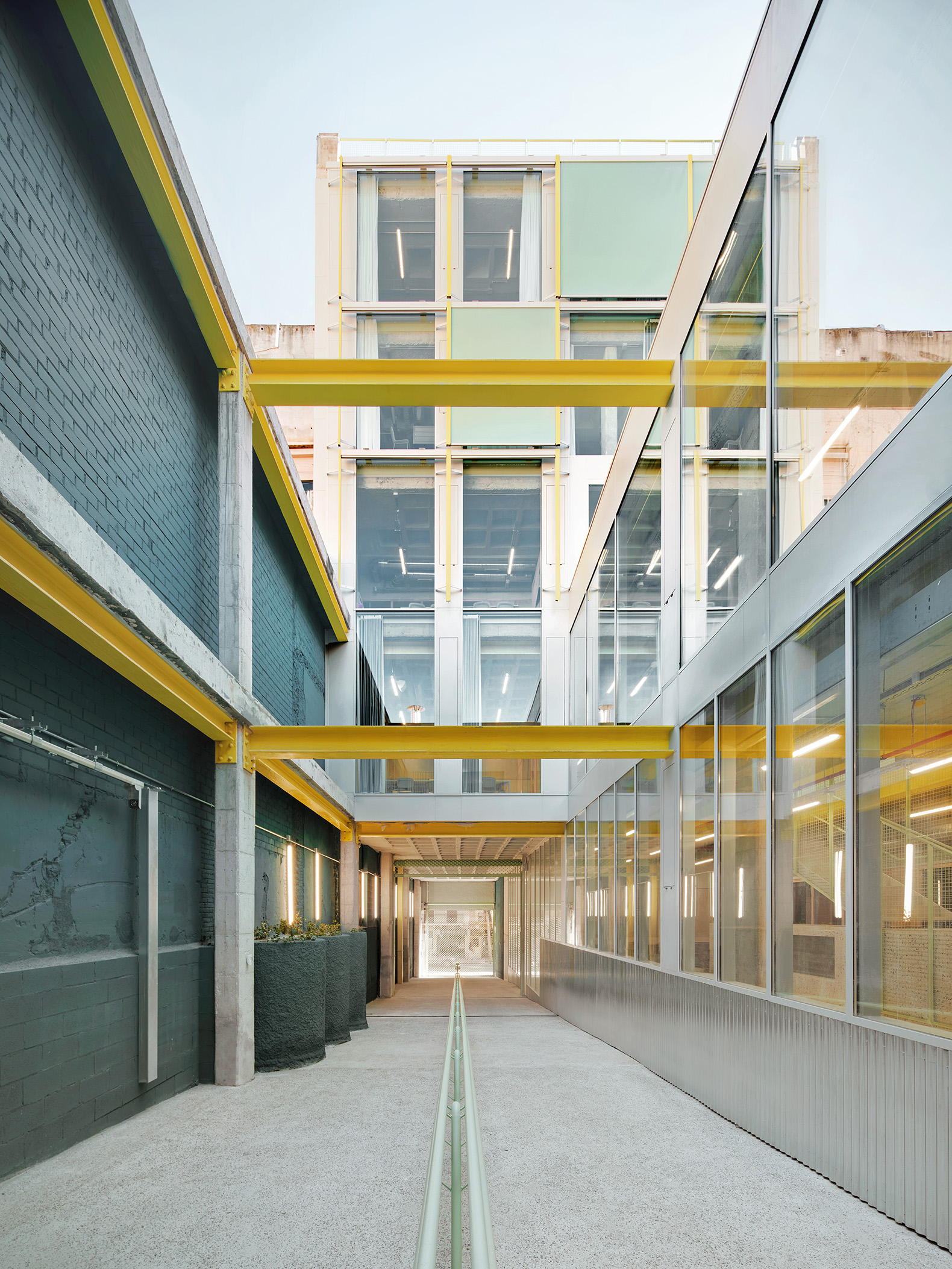 "Recirculating the Eixample" by Addenda Architects + Flexo Arquitectura. Photograph by José Hevia.