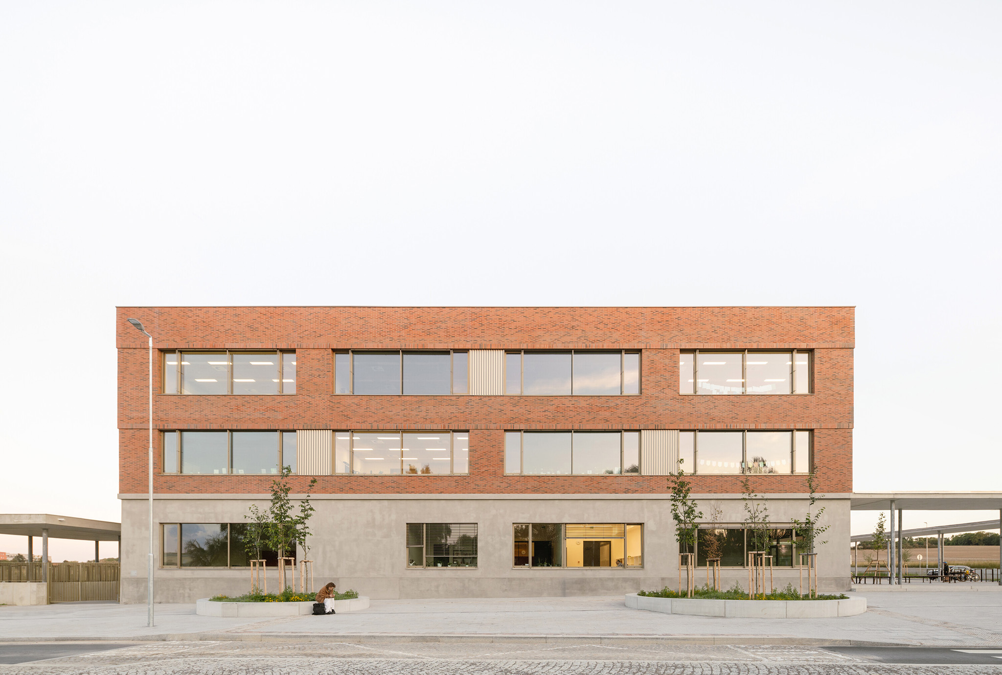 VIDA Elementary School by OVA. Photograph by Alex Shoots Buildings.