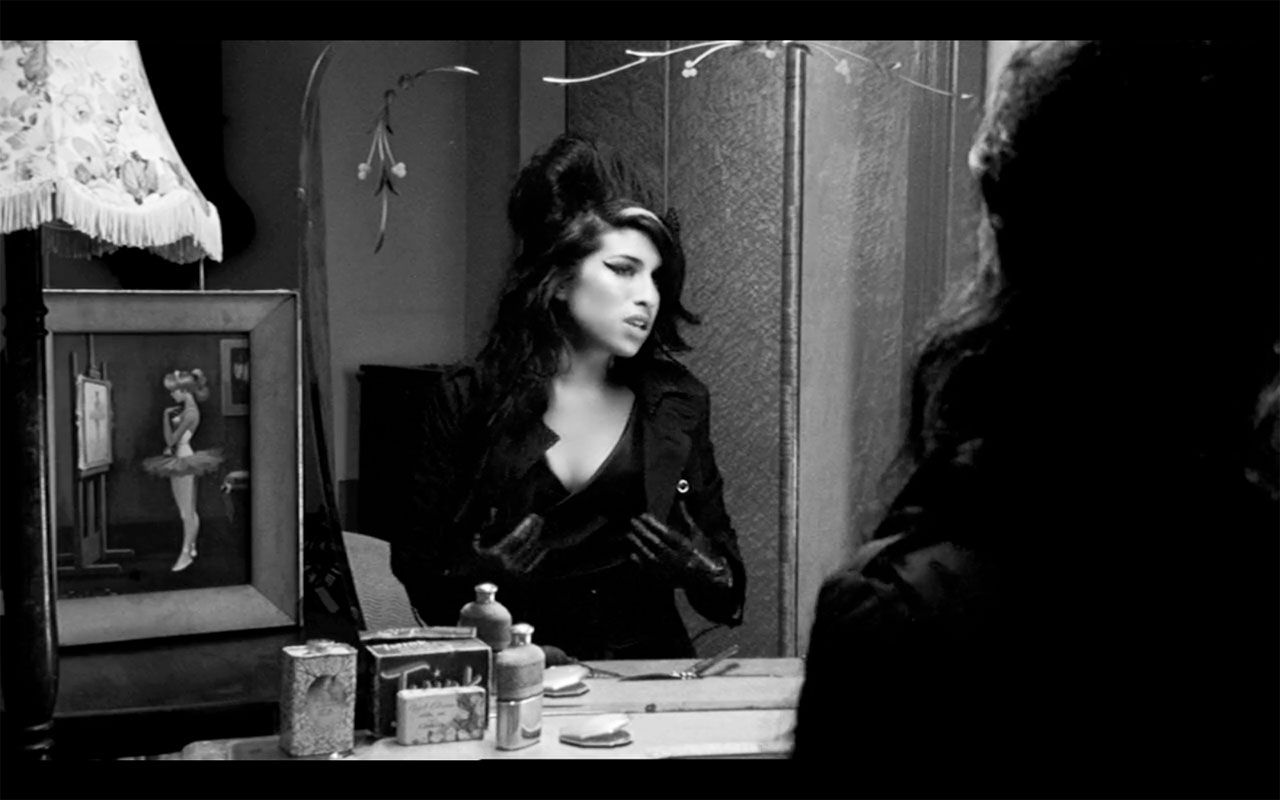 Amy Winehouse Revista Rezuma Azud