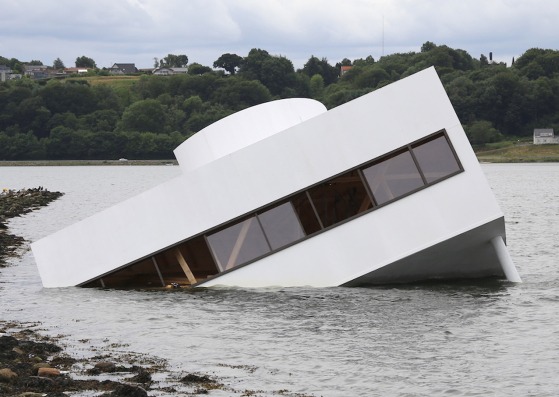 Las modernidad inundada por Asmund Havsteen-Mikkelsen. Fotografía Kenneth Stjernegaard