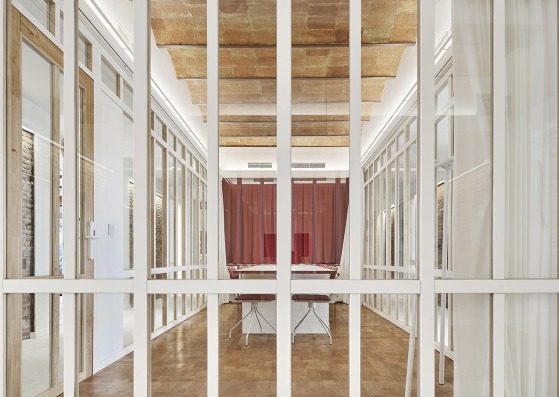 Casa Pich i Pon renovation by SCOB. Photograph by José Hevia.