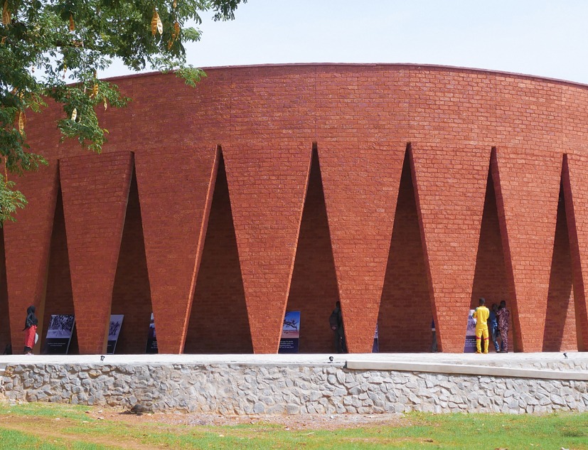 Mausoleo de Thomas Sankara por Kéré Architecture. Fotografía por Kéré Architecture