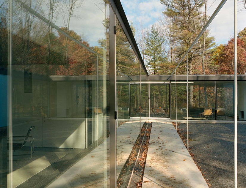 Binocular House by Michael Bell Architect. Photography © Richard Barnes