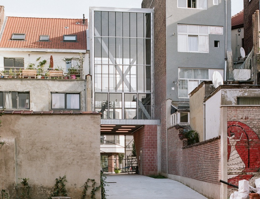 ECAM Multifunctional Complex by AgwA. Photograph by Séverin Malaud