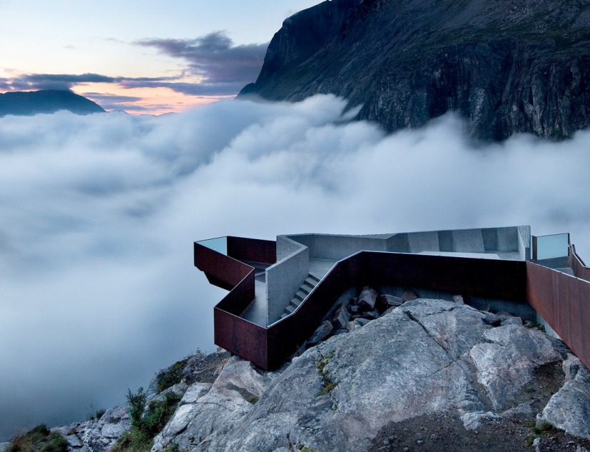 Fotografía © Reiulf Ramstad Architects - National Tourist Routes Trollstigen. Romsdalen, Noruega. 2004 - 2010