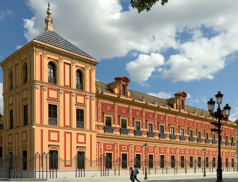 San Telmo Palace by Vázquez Consuegra. Photograph by Duccio Malagamba