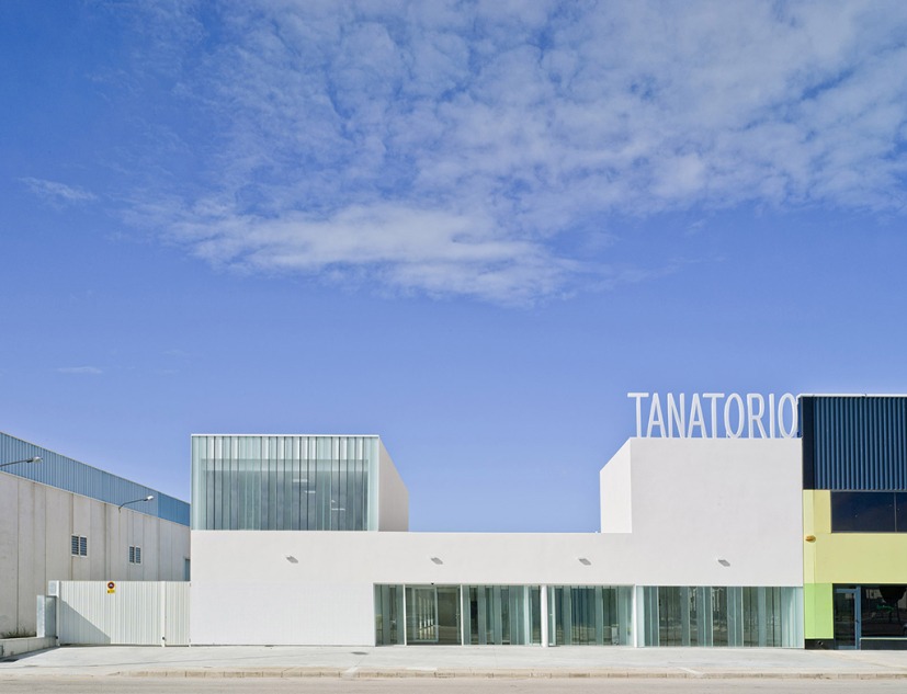 Main Facade. Photography © David Frutos. Courtesy of Martín Lejarraga