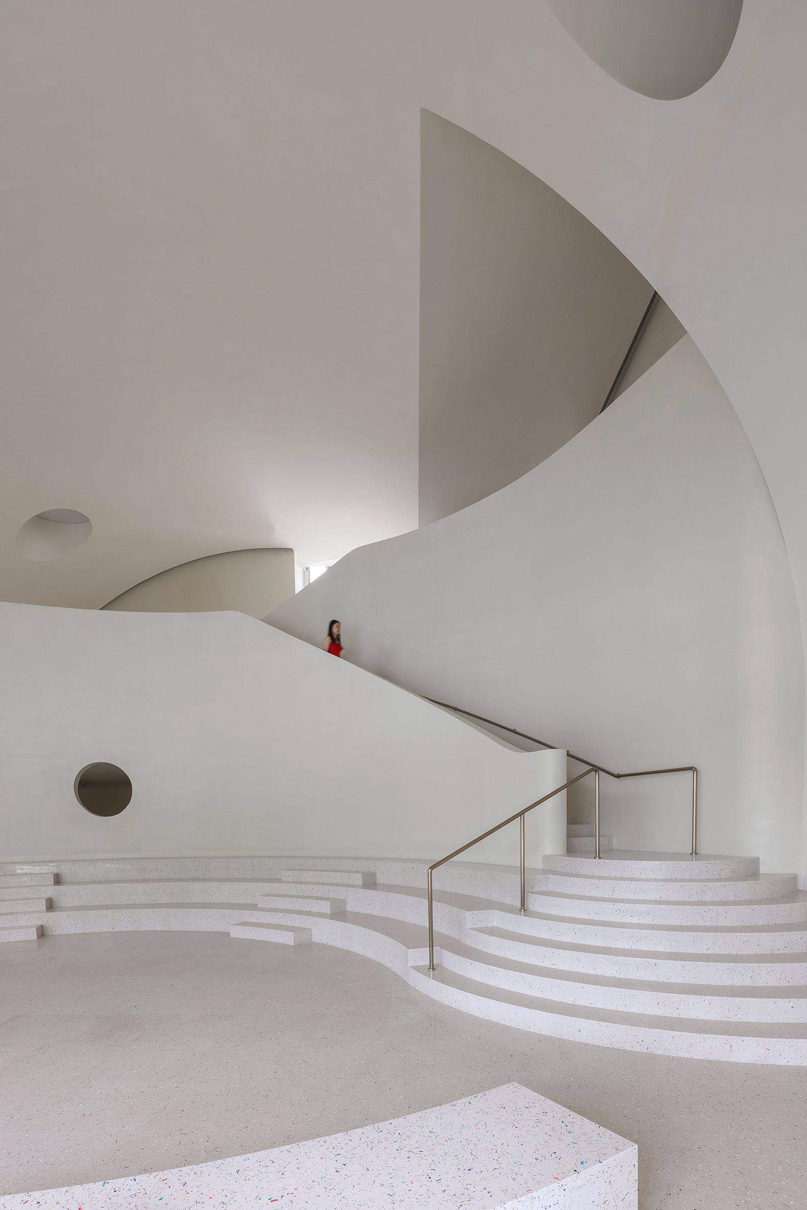 Galería de arte «Flickering Peak CP·SUN RIVER» por Wutopia Lab. Fotografía por Guowei Liu.