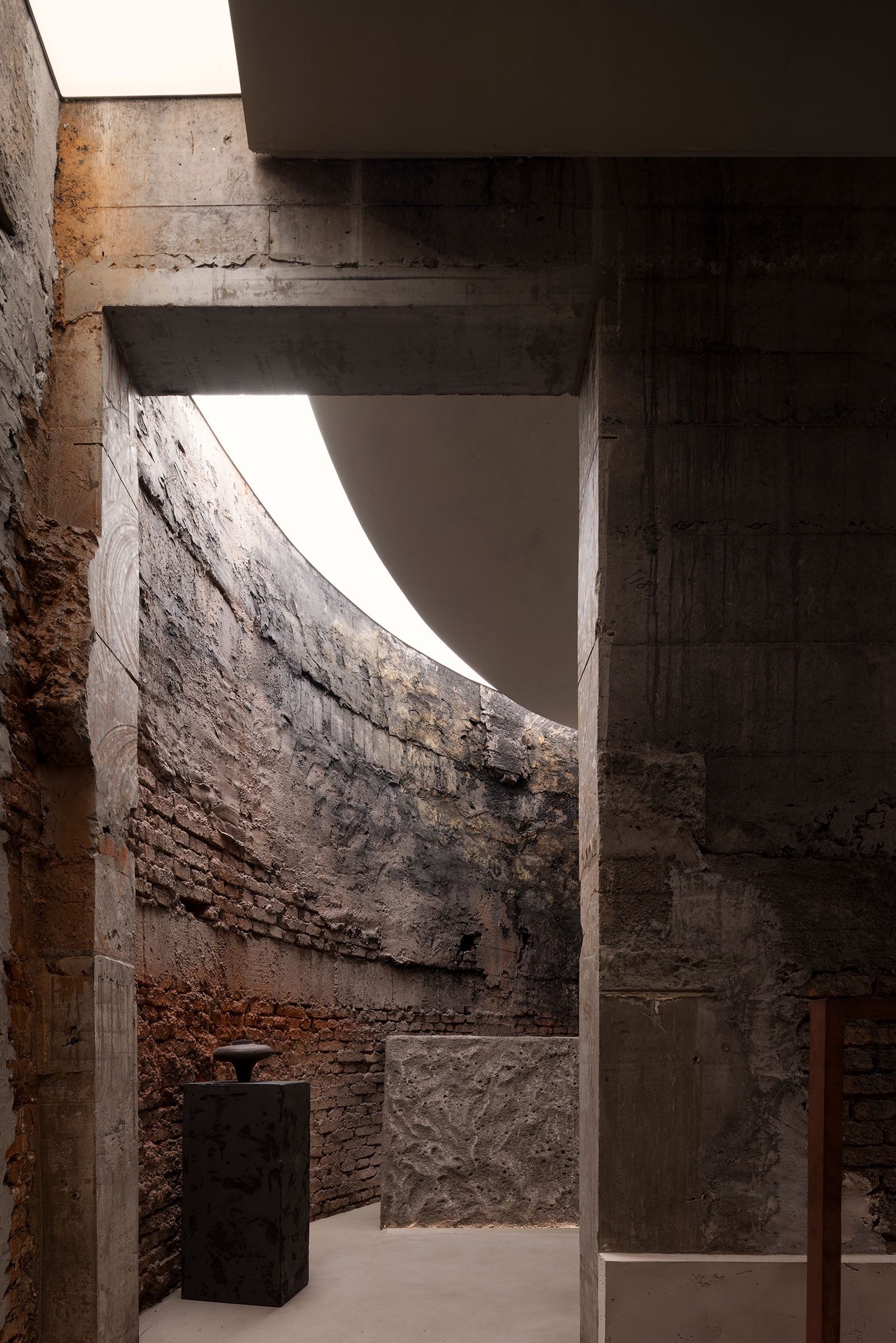 Fripiece, Laboratorio de texturas por AD ARCHITECTURE. Fotografía por Ouyang Yun. Fripiece, Laboratorio de texturas por AD ARCHITECTURE. Fotografía por Ouyang Yun.