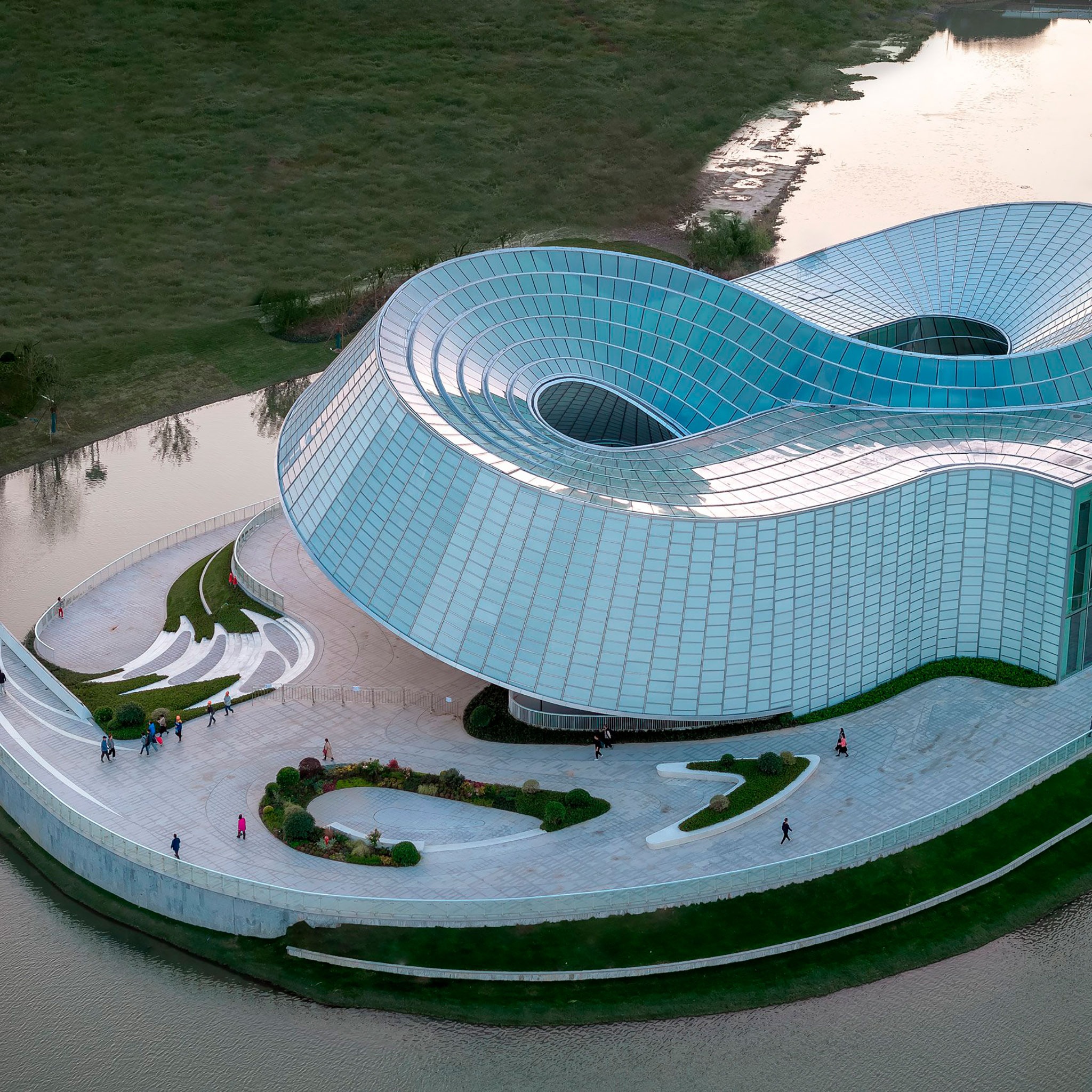 Museo Yohoo por Aedas. Fotografía por Terrence Zhang. Museo Yohoo por Aedas. Fotografía por Terrence Zhang.