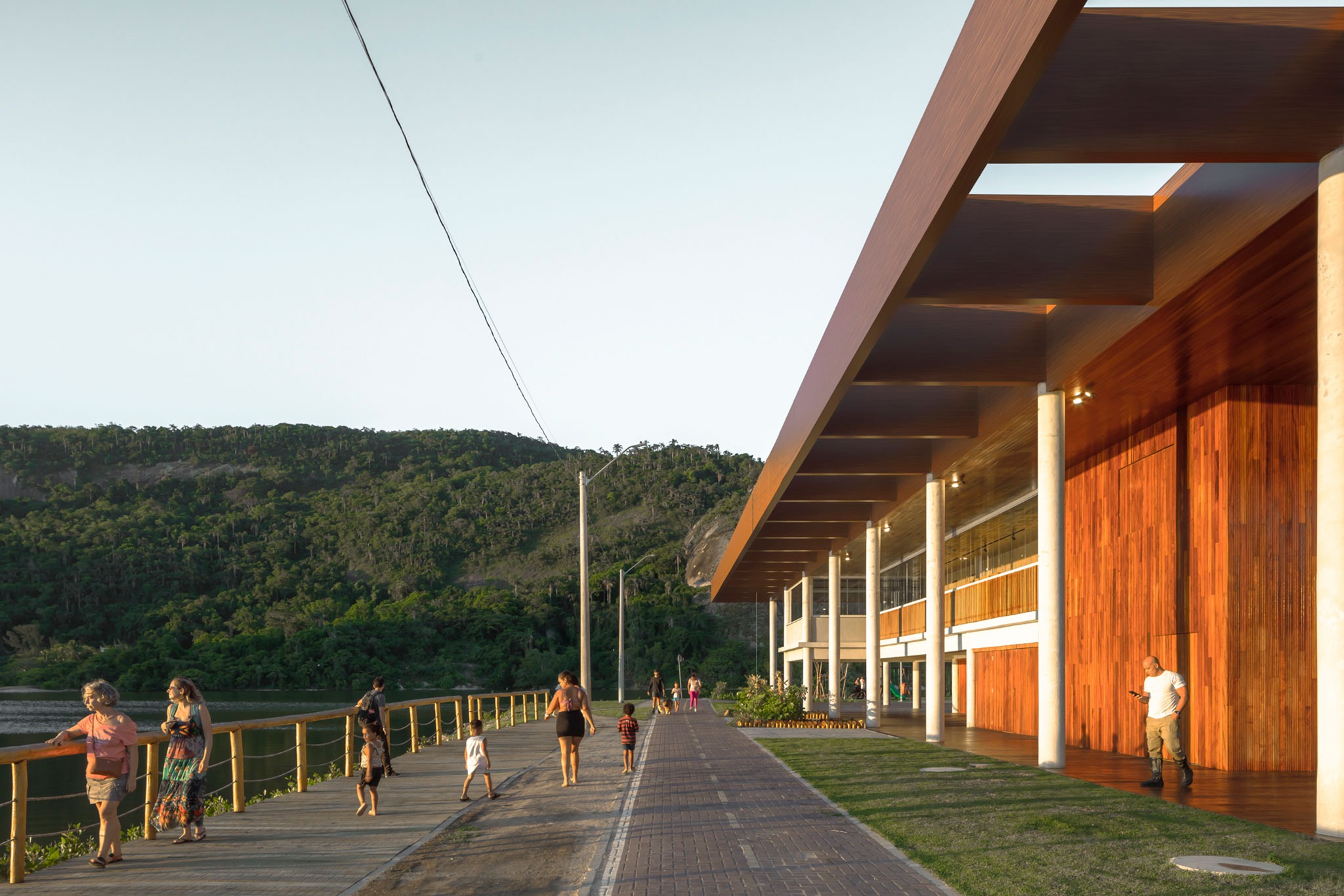 Eco-Museum y el parque Orla Piratininga por KAAN Architects. Fotografía por Sebastian van Damme. Eco-Museum y el parque Orla Piratininga por KAAN Architects. Fotografía por Sebastian van Damme.