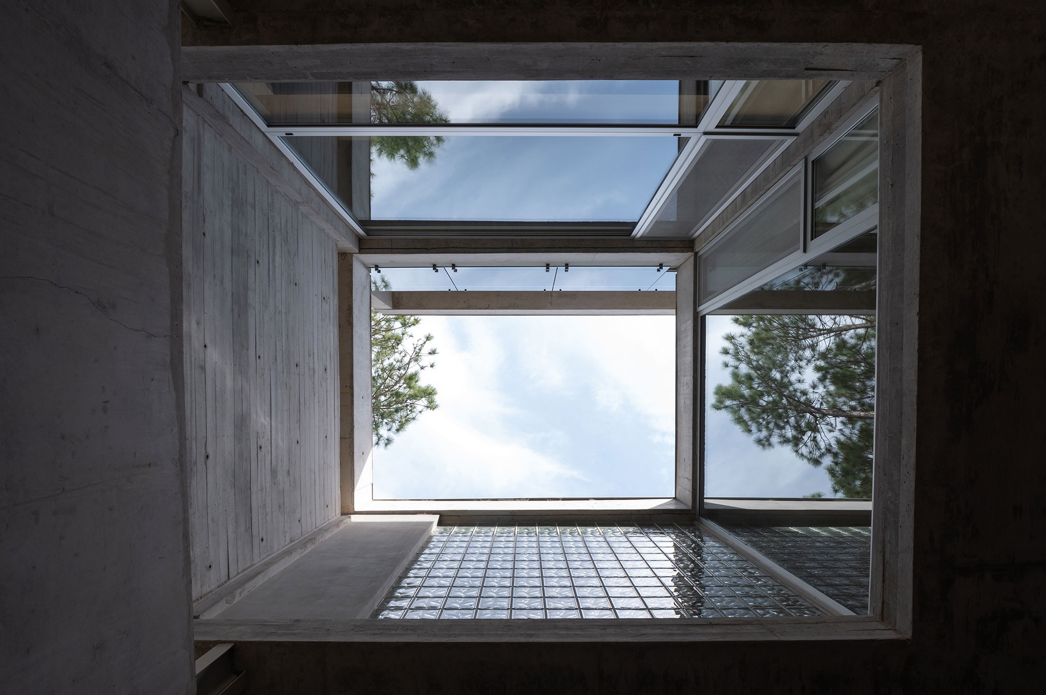 C&G House by Estudio Galera Arquitectura. Photograph by Diego Medina.