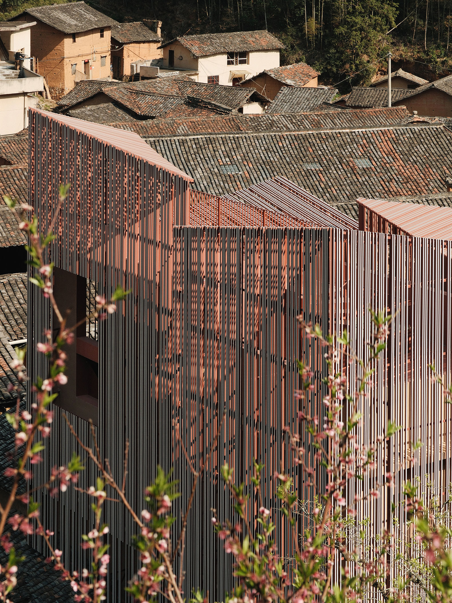 An interesting foil to the peach blossoms in March. The Quartet – Songzhuang Z Museum by TEAM_BLDG. Photograph by Jonathan Leijonhufvud. An interesting foil to the peach blossoms in March. The Quartet – Songzhuang Z Museum by TEAM_BLDG. Photograph by Jonathan Leijonhufvud.
