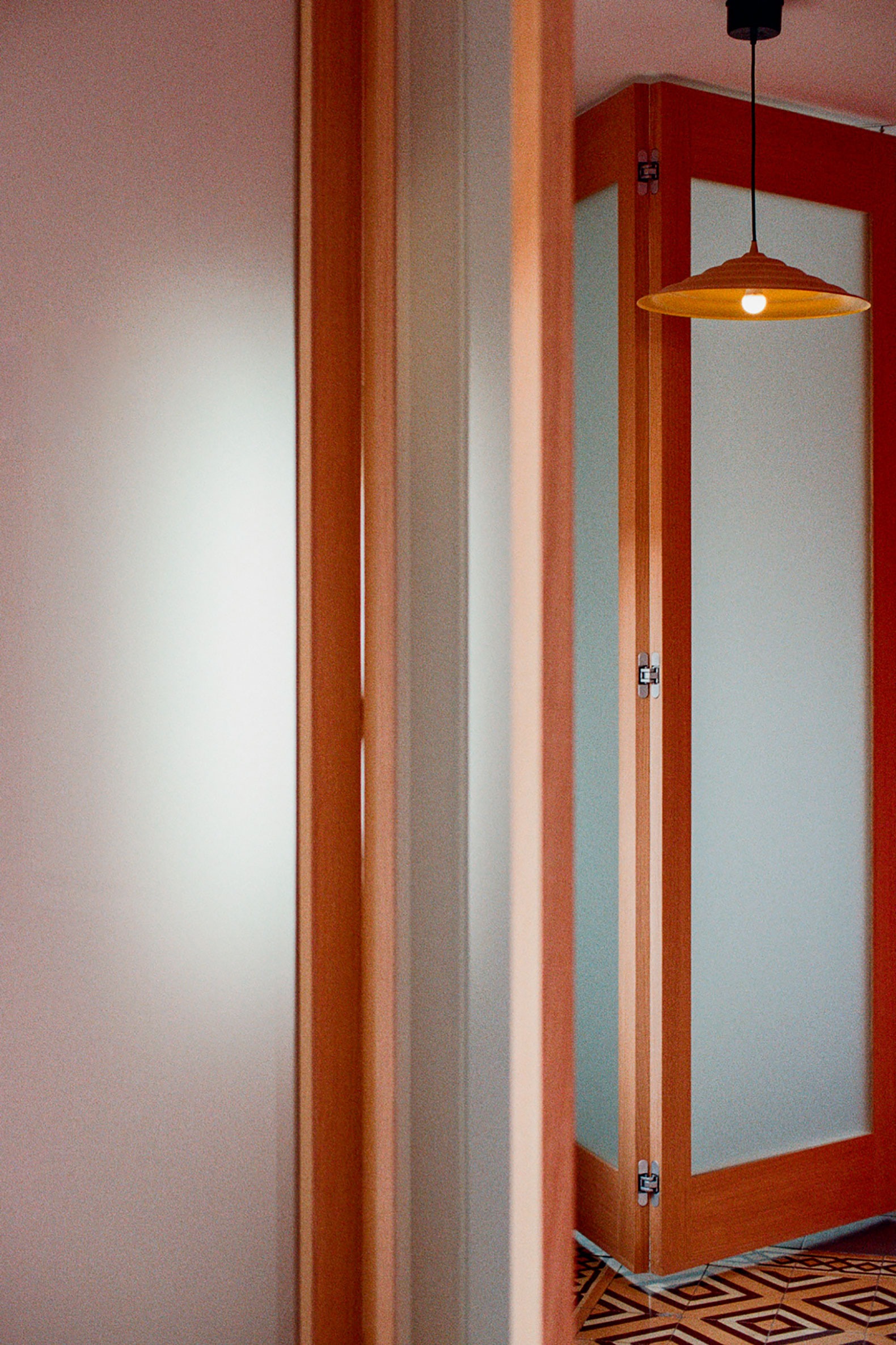 Chromatic Home by JJ+. Photograph by Hiperfocal. Chromatic Home by JJ+. Photograph by Hiperfocal.