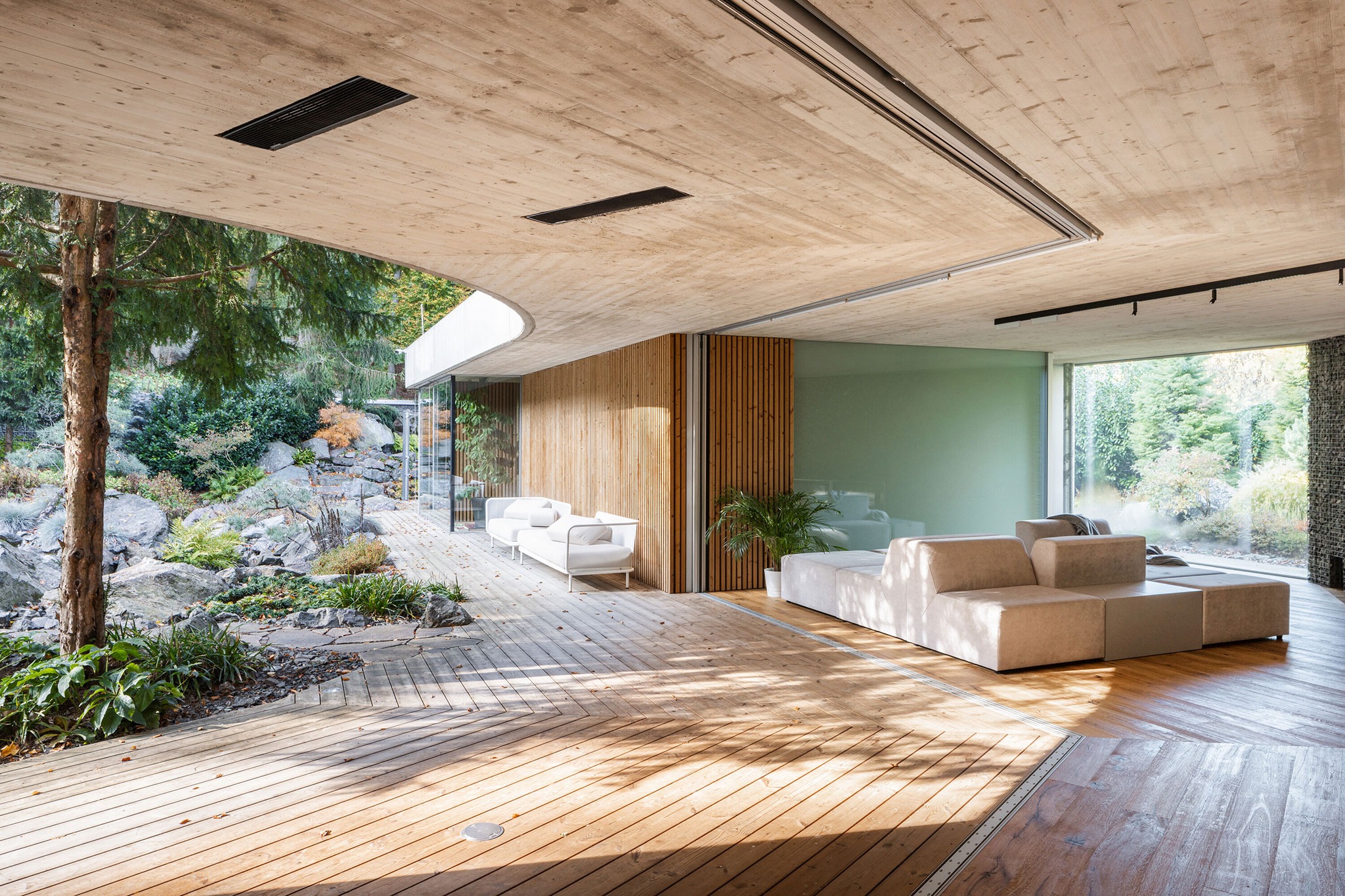Banánka house by Paulíny Hovorka Architects. Photograph by Matej Hakár. Banánka house by Paulíny Hovorka Architects. Photograph by Matej Hakár.