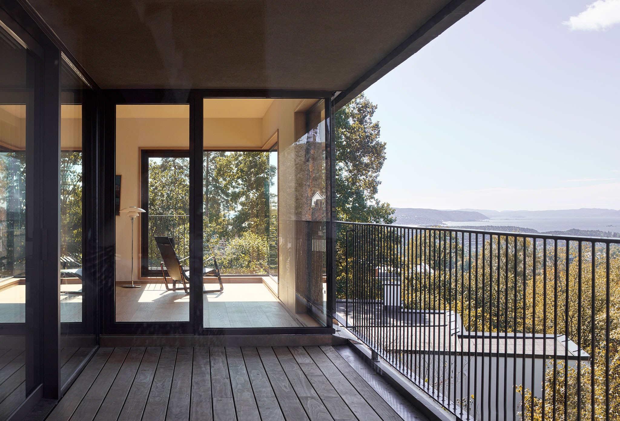 Grimelundsveien Apartments by R21 Arkitekter. Photograph by Mariela Apollonio Grimelundsveien Apartments by R21 Arkitekter. Photograph by Mariela Apollonio