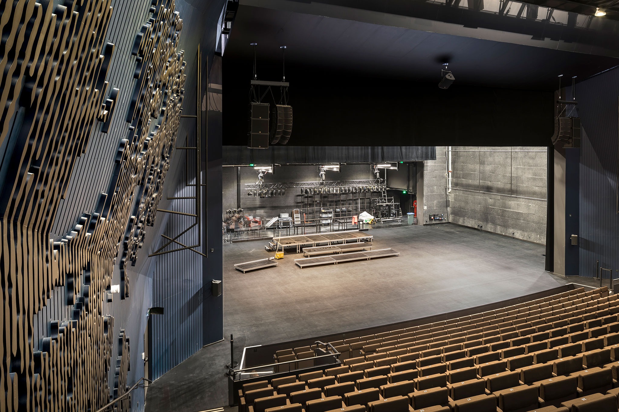 Teatro Regional de Beauvaisis por AJC Architectes. Fotografía por Sergio Grazia.