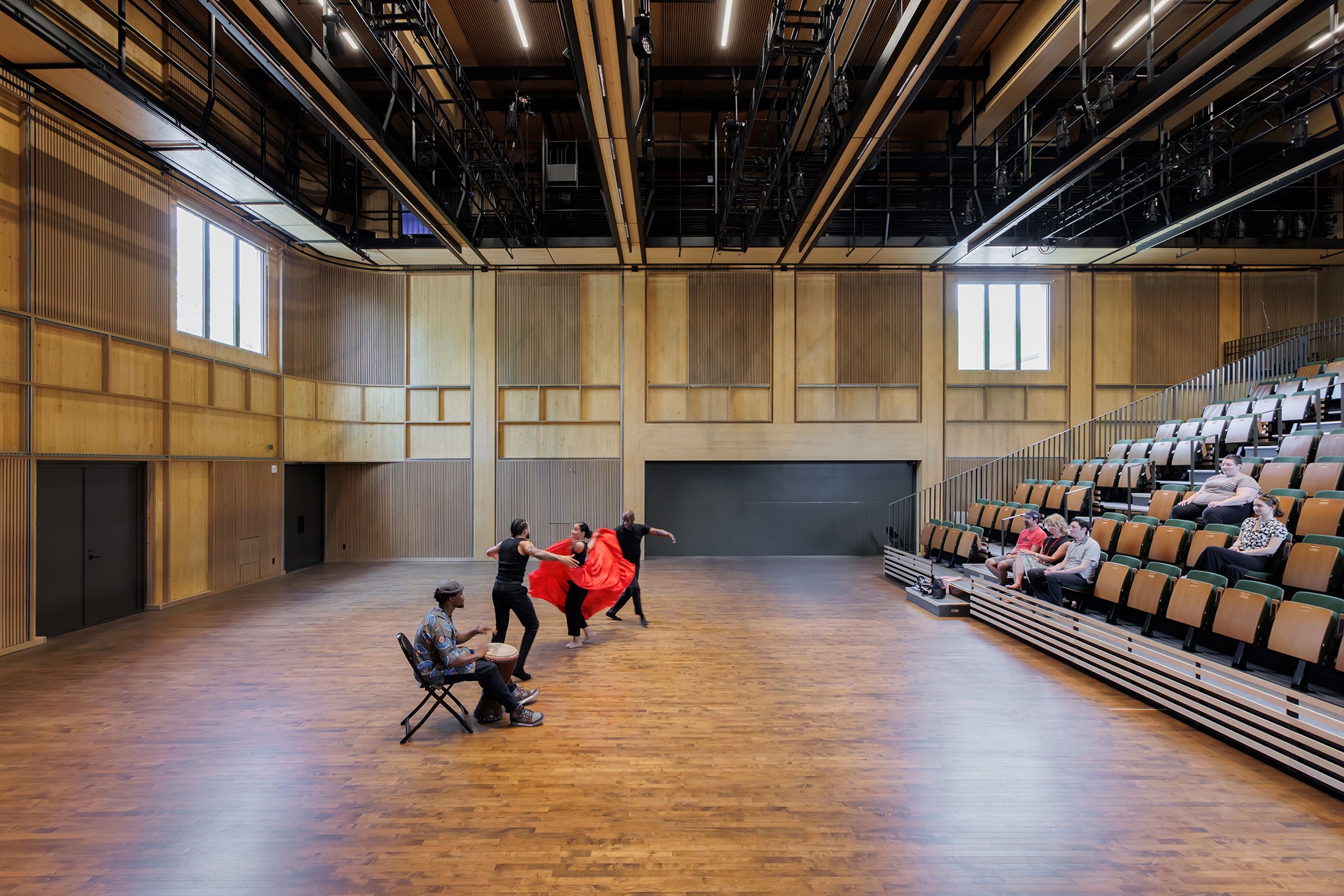 Doris Duke Theatre by Mecanoo. Photograph by Iwan Baan, Courtesy by Jacob's Pillow