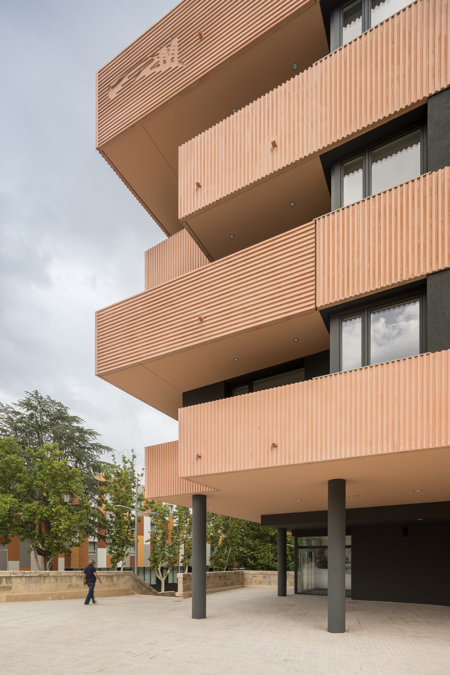 Magno Building by Javier Prieto Arquitectos. Photograph by Germán Cabo.