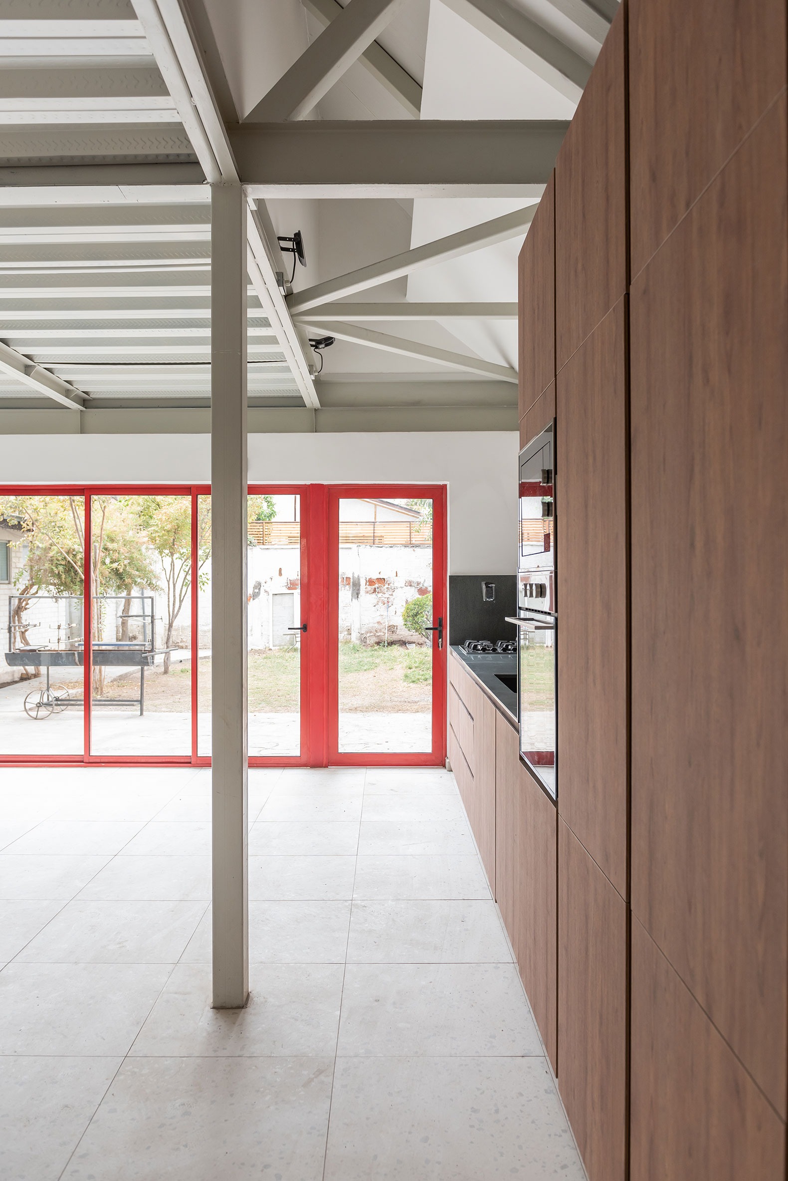 Casa ZA por Rodrigo Valenzuela Jerez. Fotografía por Macarena Alvarez. 