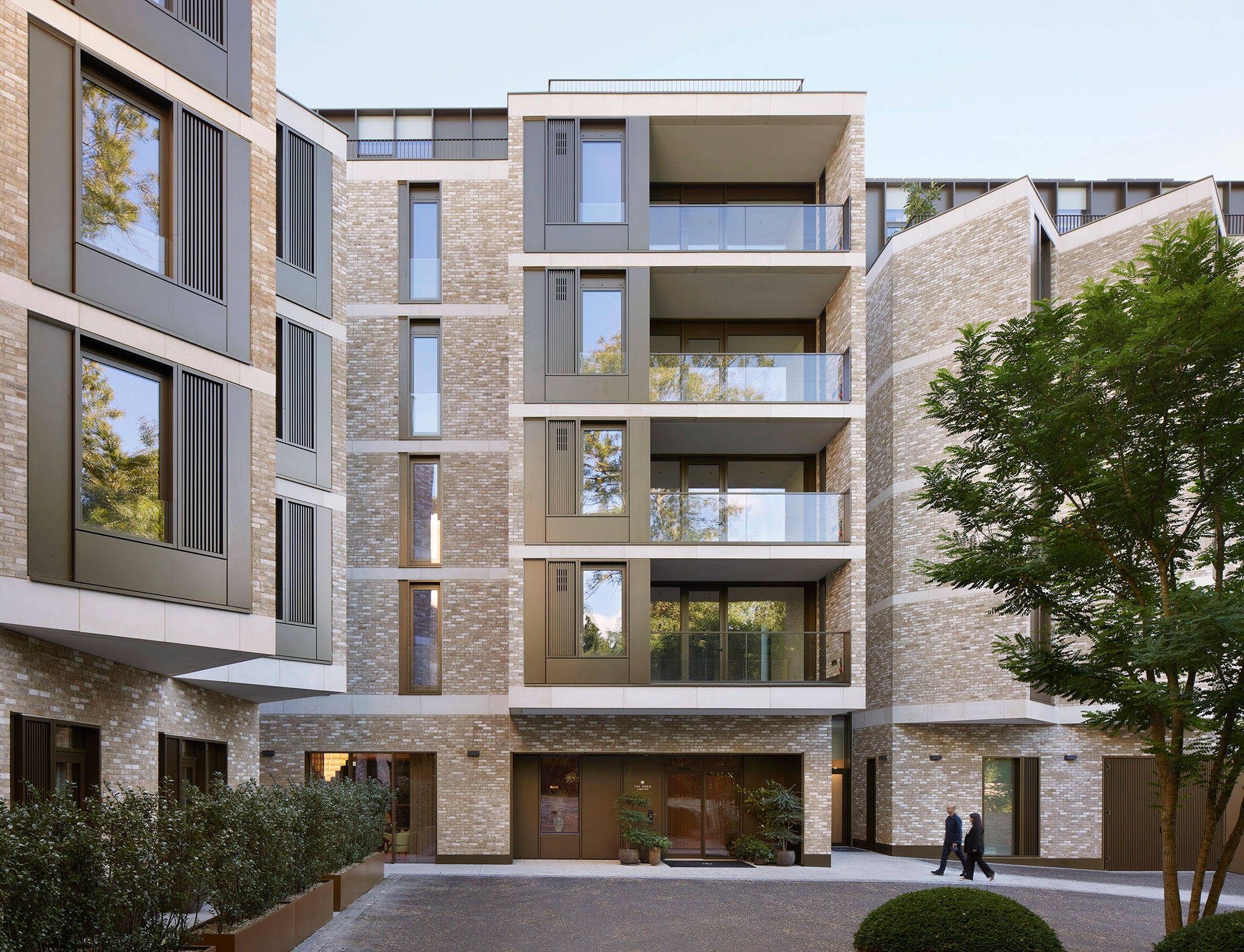 Complejo residencial «The Oren» por Stanton Williams. Fotografía por Jack  Hobhouse.  