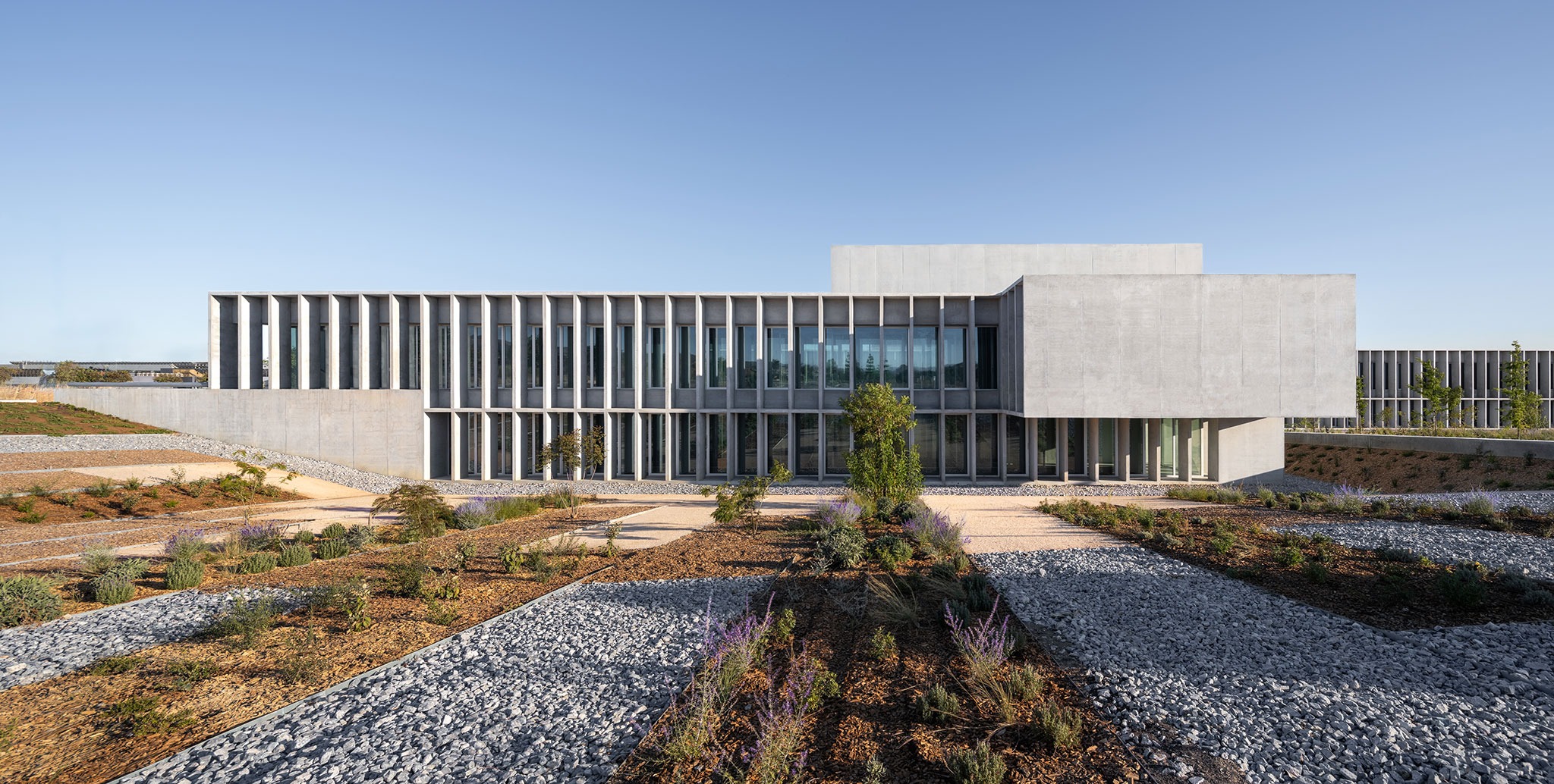 Tourism Faculty by Vaillo +Architects. Photograph by Rubén Pérez Bescós.