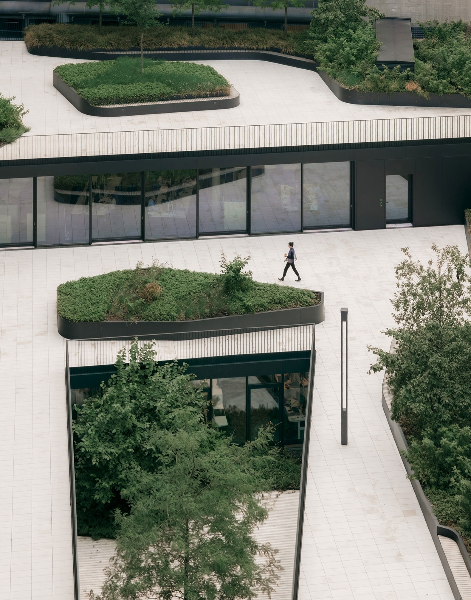 «Post Headquarters - Helix» por Metaform. Fotografía por Simon Menges y Nino Tugushi.