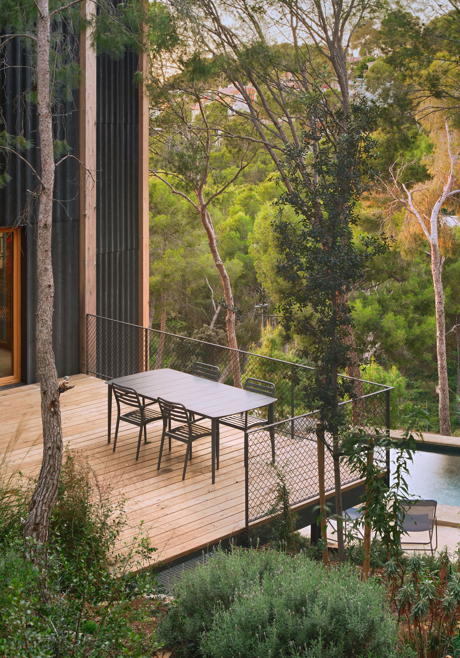 "Casa CLO" by Alventosa Morell Arquitectes. Photograph by José Hevia.