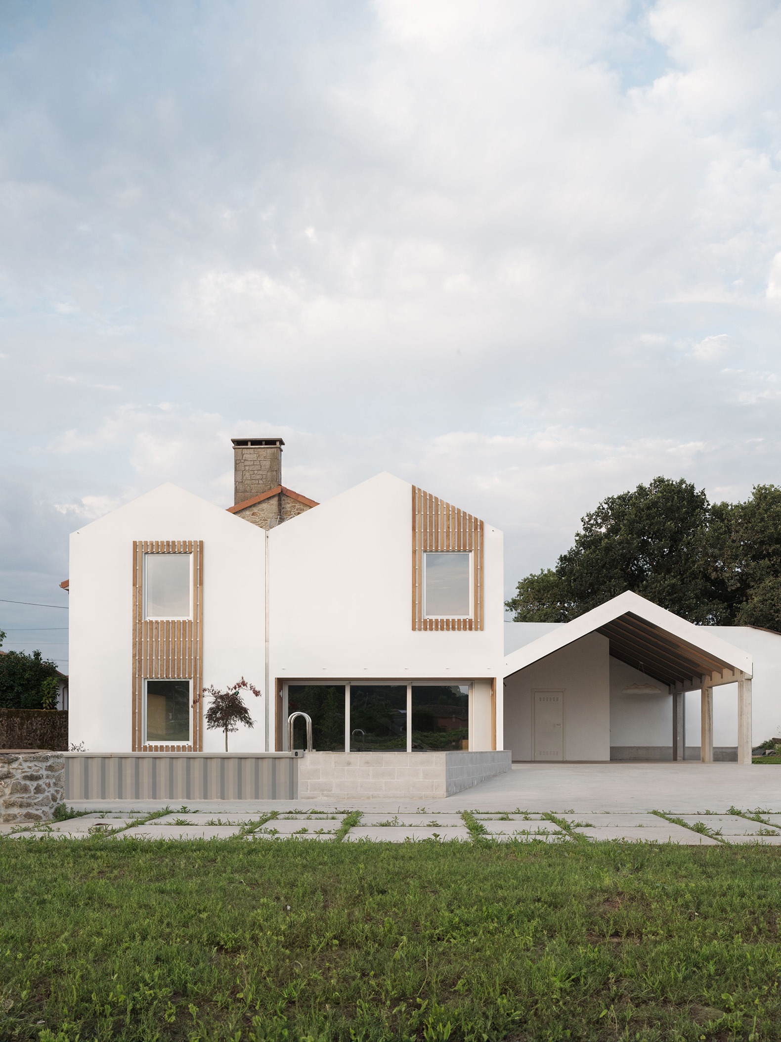 Mundo House by BEIRA Arquitectura. Photograph by Luis Díaz Díaz.