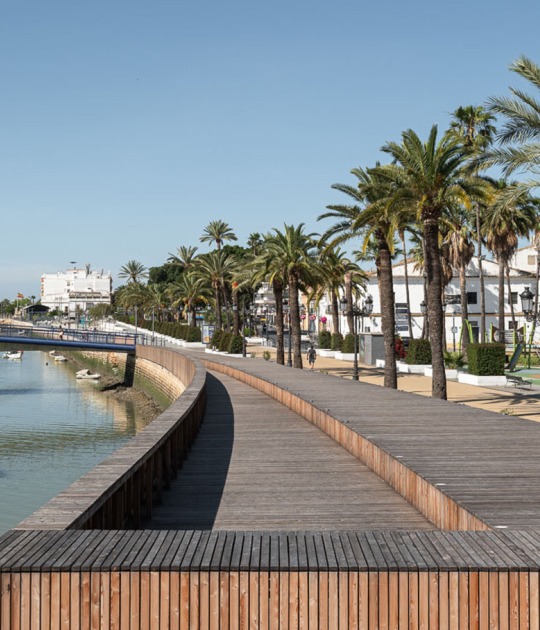 Renovation of the Guadalete riverside promenade by Estudio ACTA. Photograph by Fernando Alda