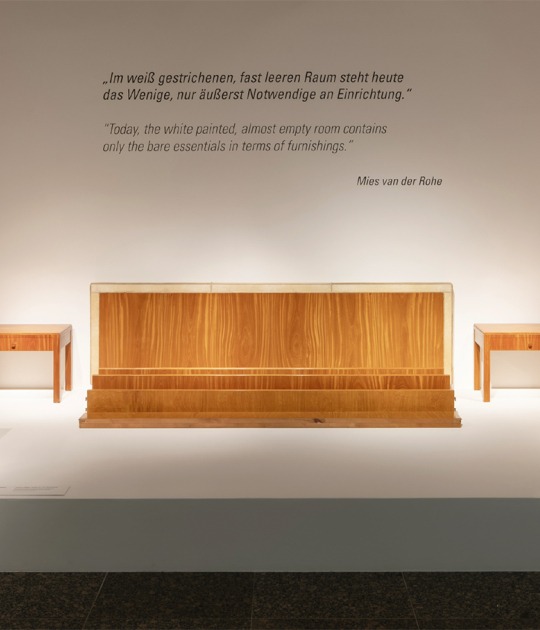 Mies van der Rohe y Lilly Reich(?), dormitorio de Haus Lemke, 1934/1935. Fotografía por Staatliche Museen zu Berlin, Kunstgewerbemuseum / Stephan Klonk.