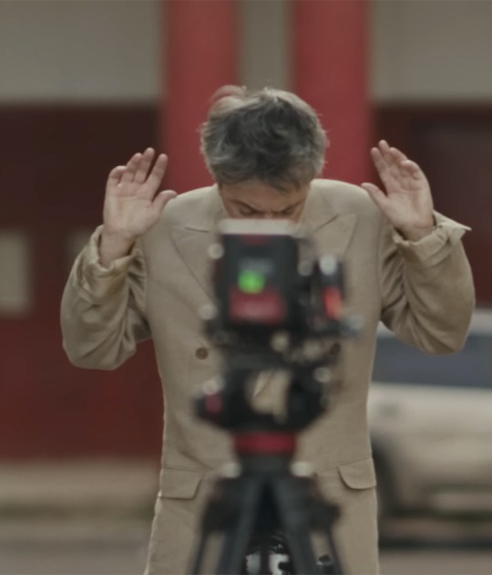 «Advertencia» por Babasónicos 