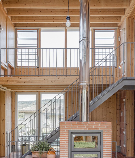 Casa en Cervelló por Arqbag. Fotografía por Marc Díaz