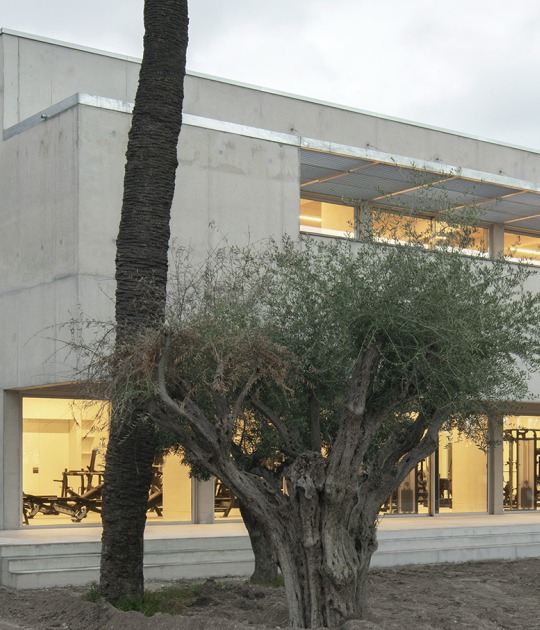 Former Fronton Renovation by Úbeda Valero. Photograph by Del Rio Bani