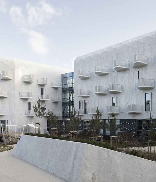 "Wave 4 & 5" by FAAB. Photograph by Jakub Certowicz 