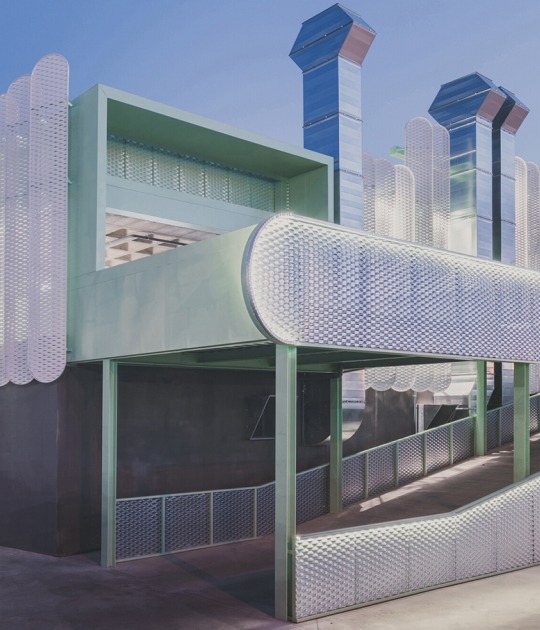 «Leganés Auto Center» por OOIIO Arquitectura. Fotografía por Javier de Paz