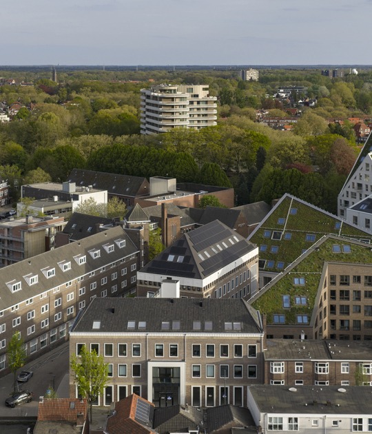 «Nieuw Bergen» por MVRDV. Fotografía por Ossip van Duivenbode