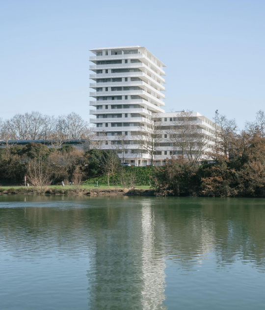 110 Viviendas en Toulouse por CoBe Architecture et Paysage. Fotografía por Cédric Colin