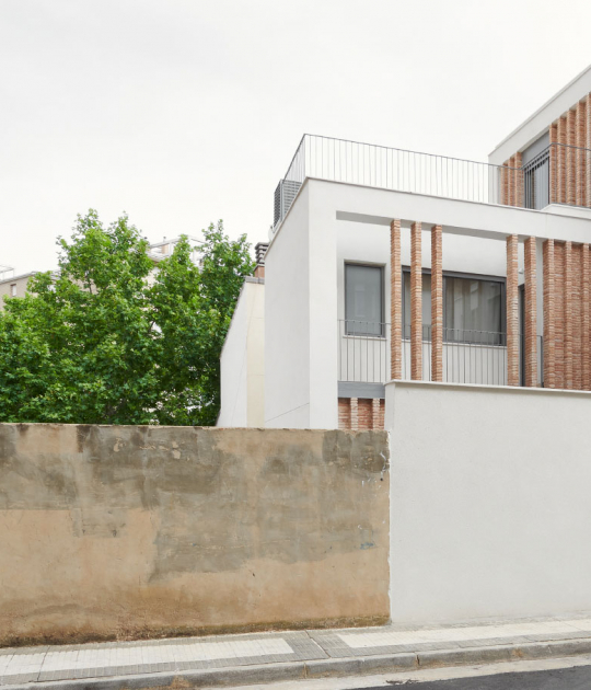 Casa Mitmac por DANA Arquitectos. Fotografía por Iñaki Bergera