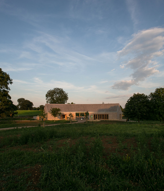 Westonbirt Aboretum Building por Glenn Howells Arquitectos. Fotografía © Paul Miller