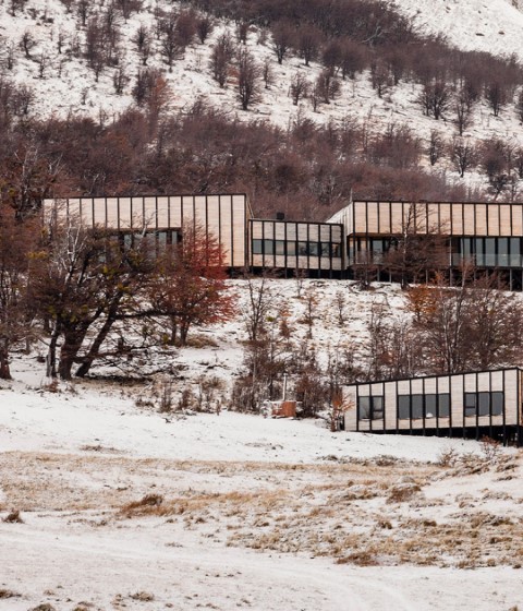 Hotel Awasi Patagonia por Felipe Assadi y Francisca Pulido. Fotografía © Fernando Alda