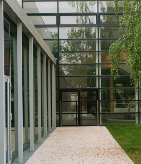 Restructuring of the half-board service at the Van Gogh High School in Aubergenville by Ateliers O-S architectes. Photograph by Cyrille Weiner