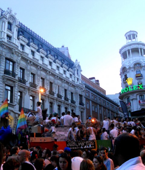 Gay Parade Madrid 2012. Círculo de Bellas Artes. Photography © Verónica Rosero