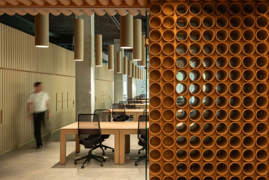 A cardboard office by Tomás García Píriz Estudio. Photograph by Fernando Alda