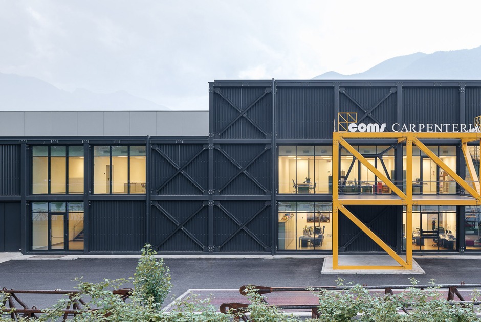 Offices for a metal carpentry company by Nicola Martinoli. Photograph by Filippo Poli