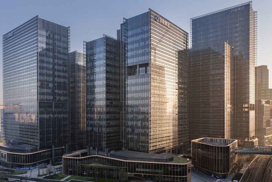 Multifunctional Office Complex in Shanghai by gmp Architekten. Photograph by CreatAR