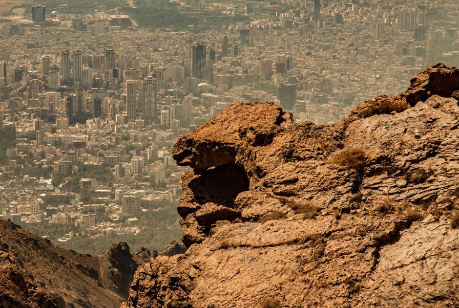 «Living with the Rock» por Manuel Alvarez Diestro. Fotografía por Manuel Alvarez Diestro «Living with the Rock» por Manuel Alvarez Diestro. Fotografía por Manuel Alvarez Diestro