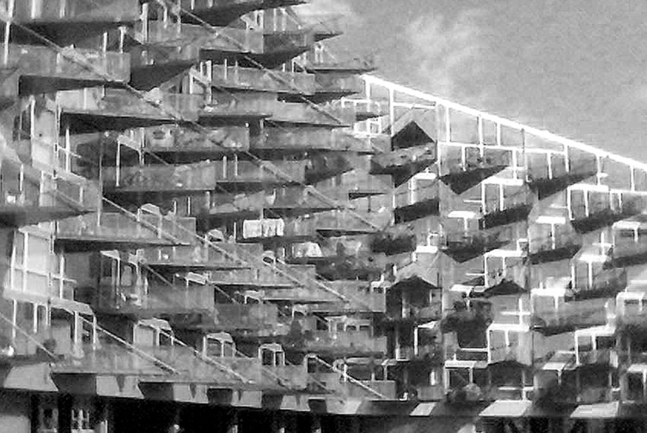 Edificio Plot. Fotografía por Javier Sancho Andrés